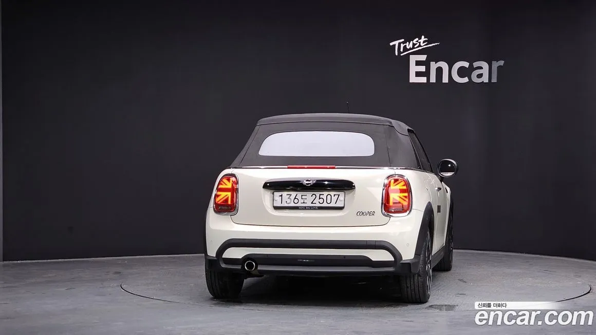 Mini Cooper Convertible — фото 4