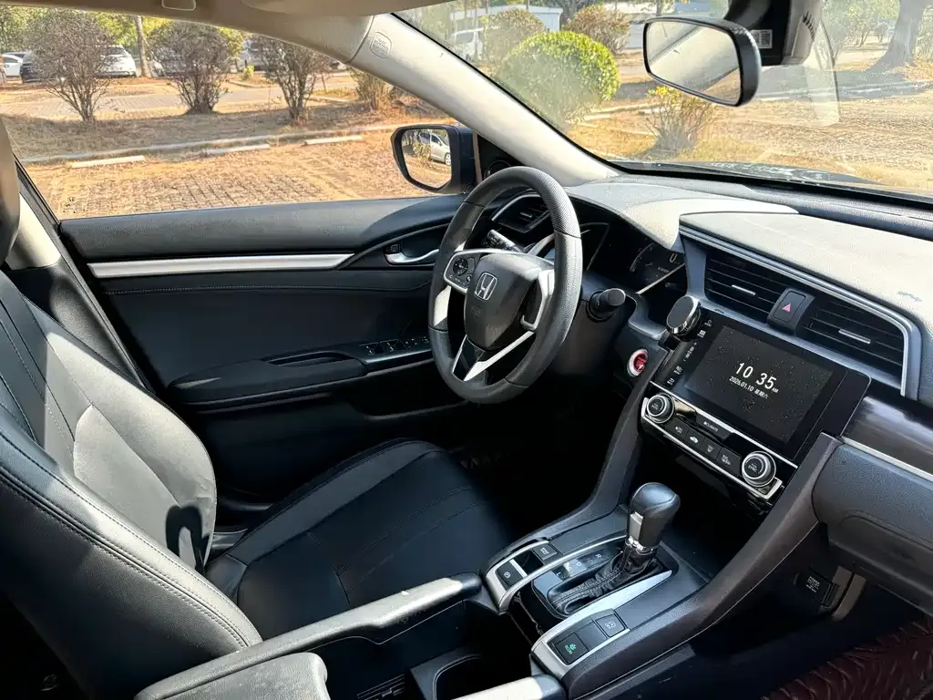 Honda Civic 2022 из CN, фото 3