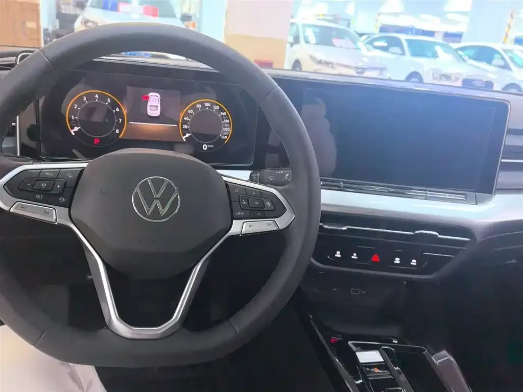 Volkswagen Lamando 2024 из CN, фото 4