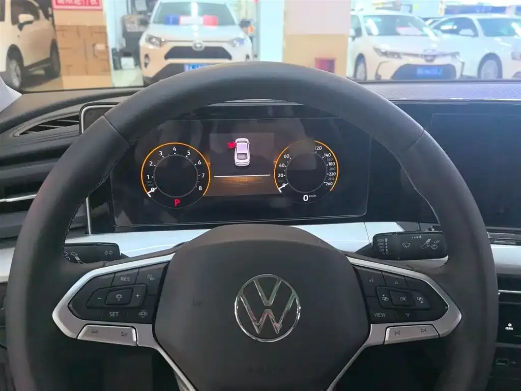 Volkswagen Lamando 2024 из CN, фото 6