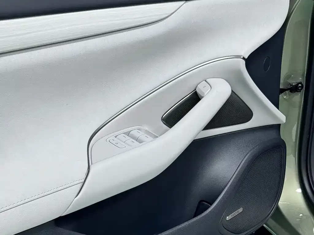 [object Object] SU7 2025 из CN, фото 10