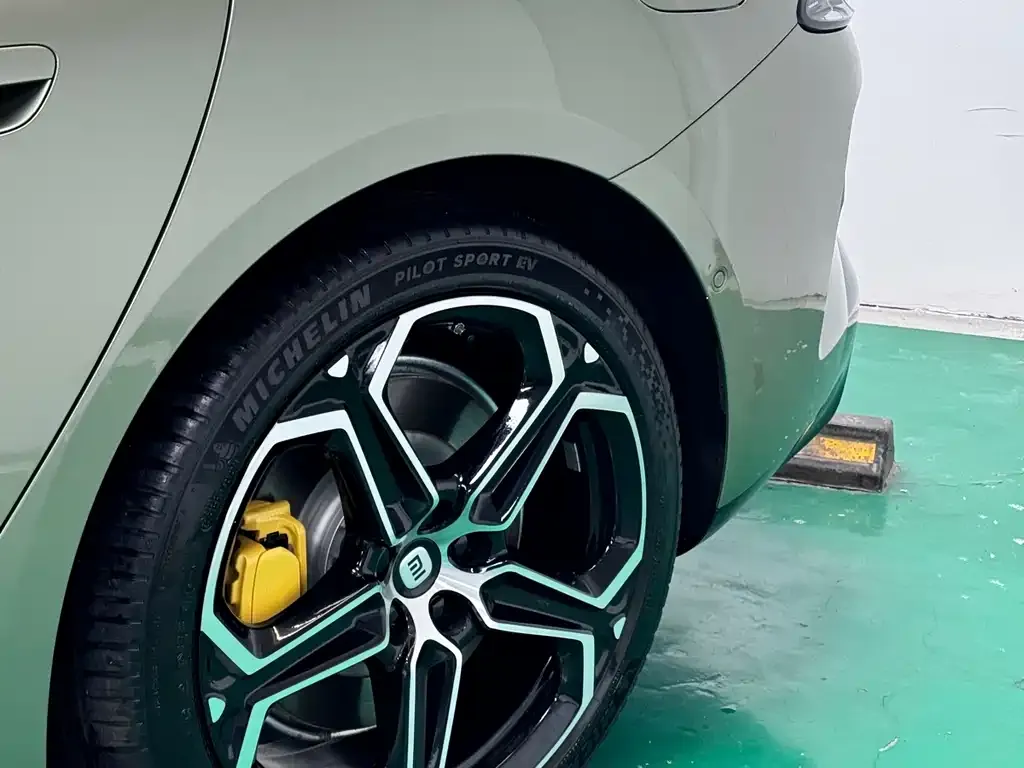 [object Object] SU7 2025 из CN, фото 9