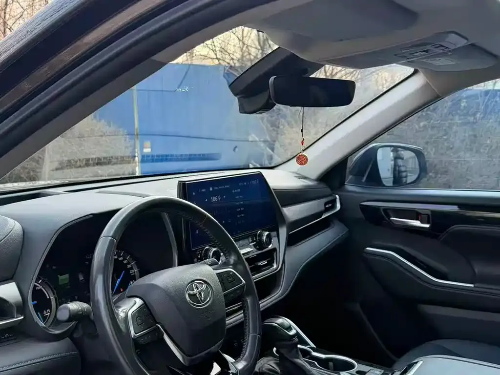 Toyota Highlander 2022 из CN, фото 2