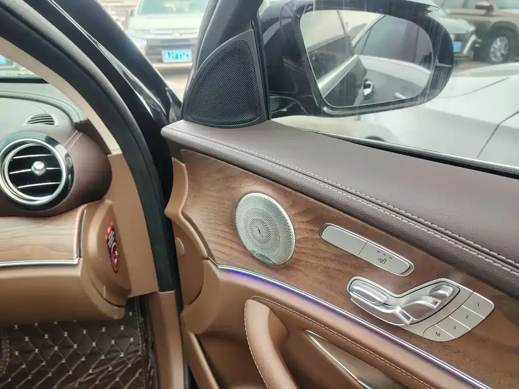 Mercedes-Benz E-Class 2022 из CN, фото 7