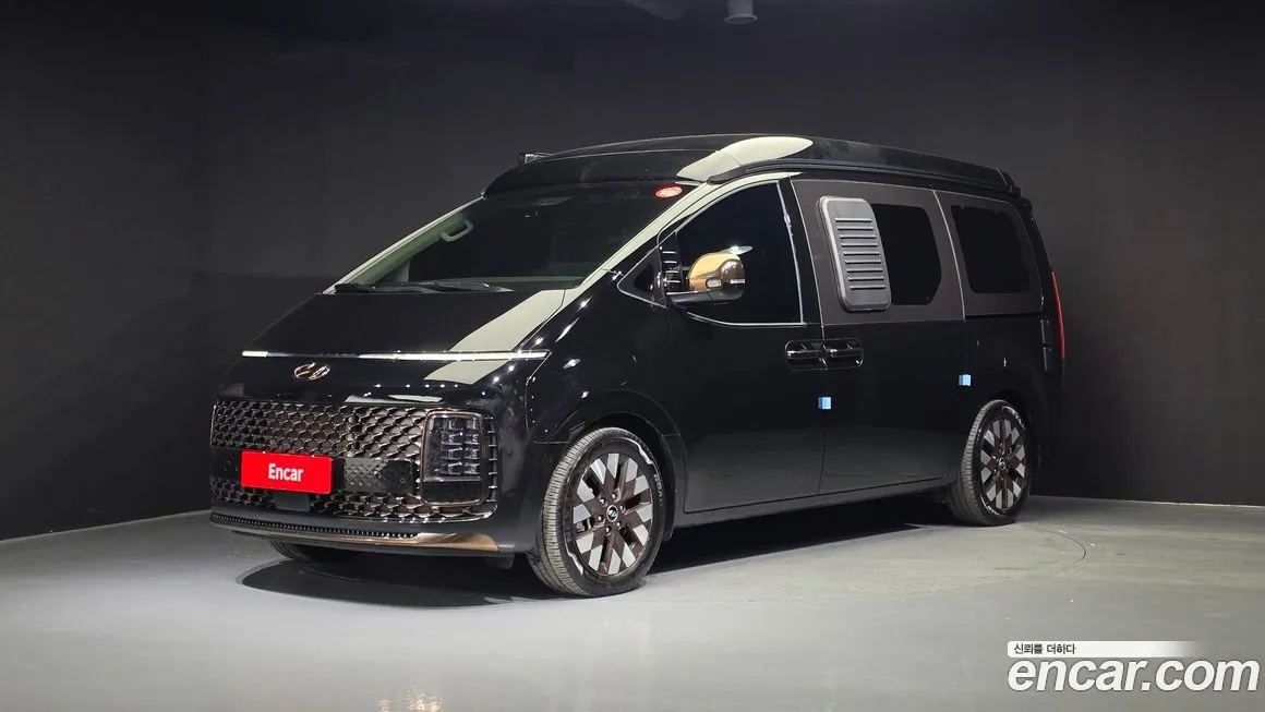 Hyundai Staria 2023 из KR, фото 1