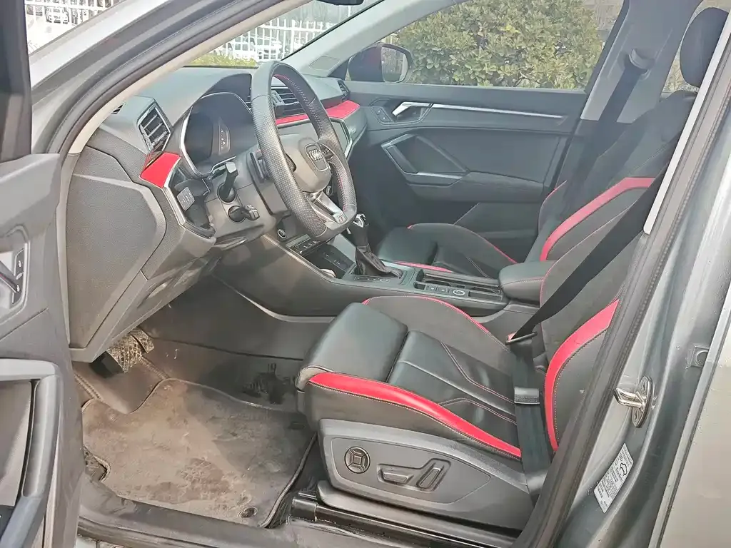Audi Q3 Sportback 2022 из CN, фото 2
