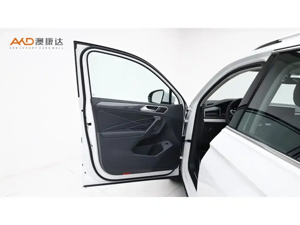 Volkswagen Tiguan L 2024 из CN, фото 9