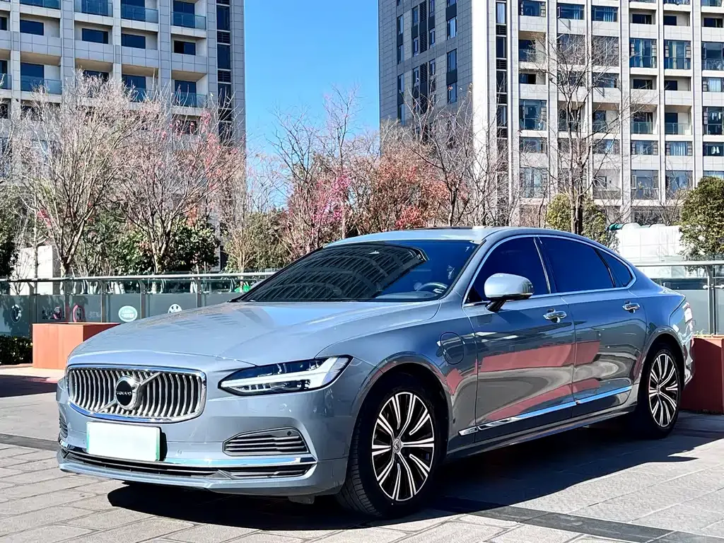 Volvo S90 PHEV 2022 из CN, фото 1