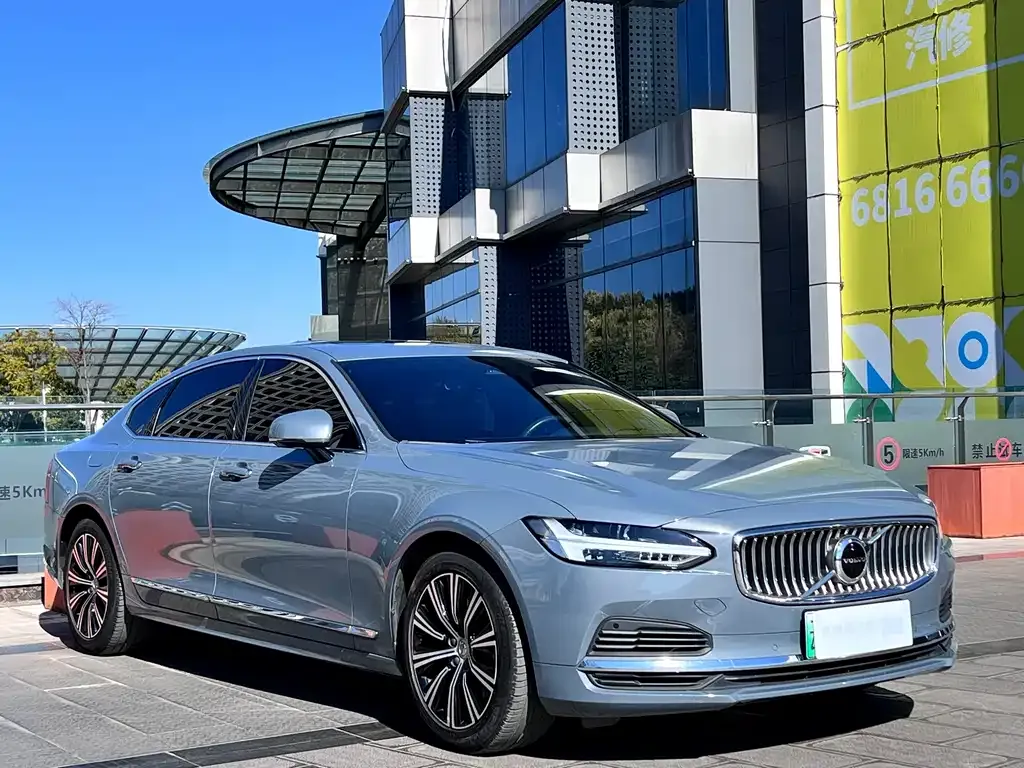 Volvo S90 PHEV 2022 из CN, фото 3