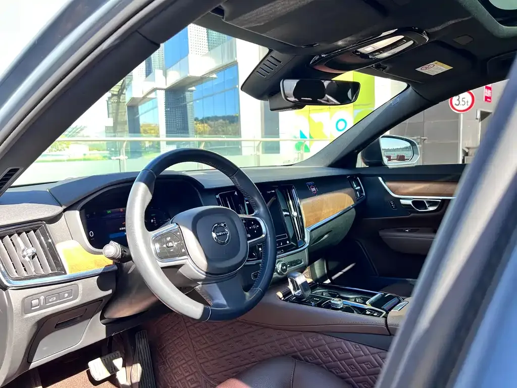Volvo S90 PHEV 2022 из CN, фото 7