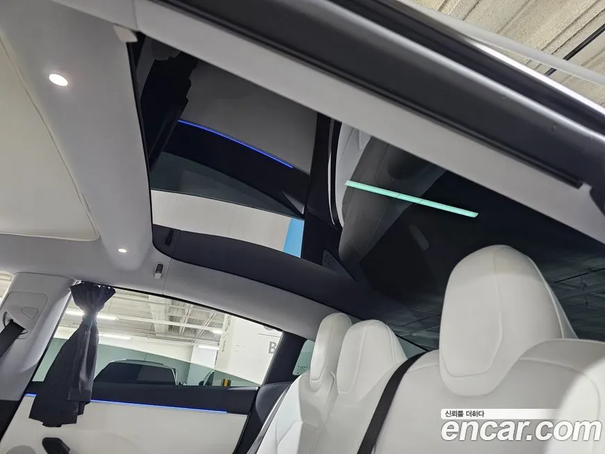 Tesla Model 3 2024 из KR, фото 9