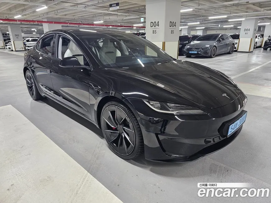 Tesla Model 3 2024 из KR, фото 8