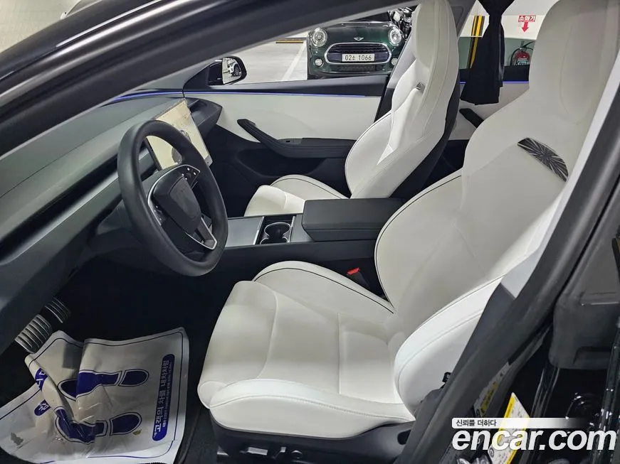 Tesla Model 3 2024 из KR, фото 2