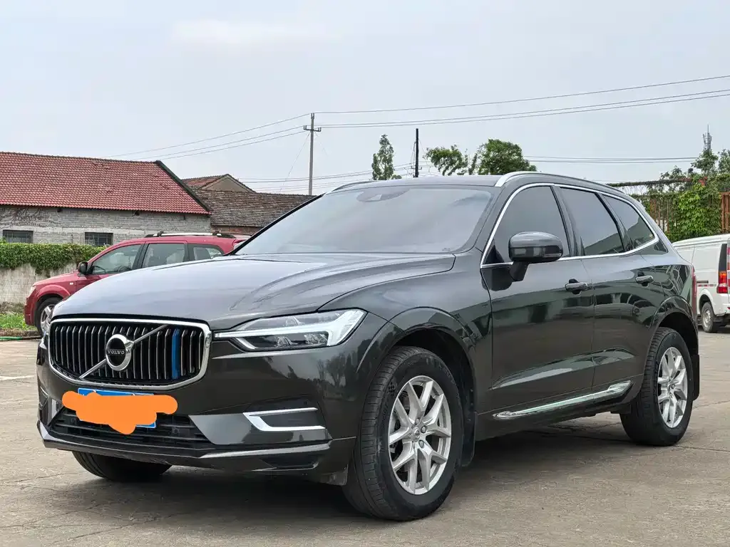 Volvo XC60 2021 из CN, фото 1