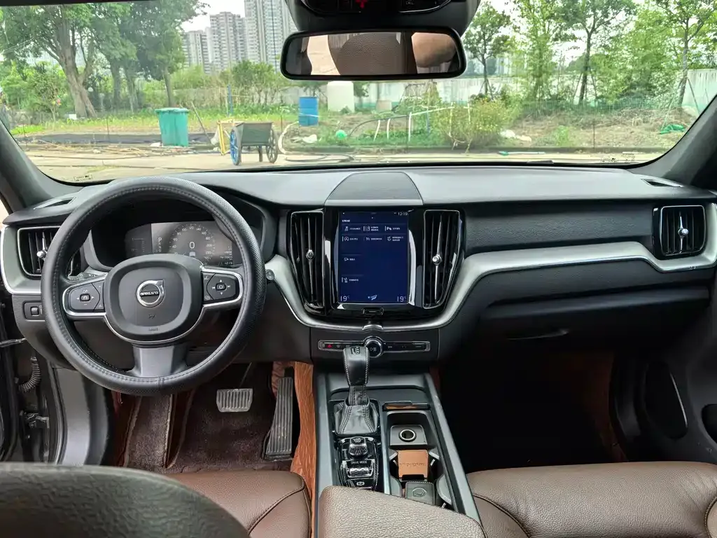 Volvo XC60 2021 из CN, фото 6