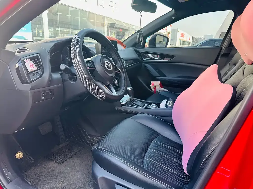 Mazda CX-4 2023 из CN, фото 4