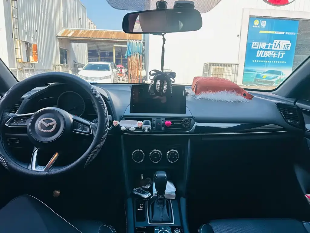 Mazda CX-4 2023 из CN, фото 7