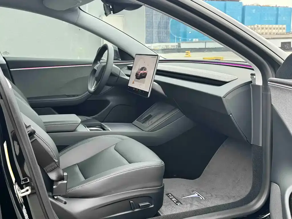 Tesla Model 3 2025 из CN, фото 9