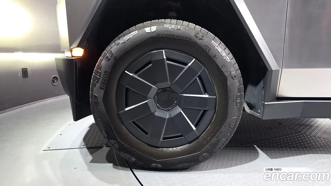 Tesla Cybertruck 2024 из KR, фото 7