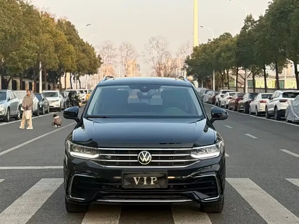 Volkswagen Tiguan L 2022 из CN, фото 7