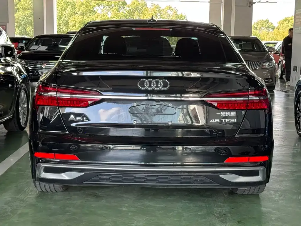 Audi A6L 2024 из CN, фото 8