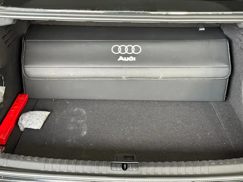 Audi A6L 2024 из CN, фото 5