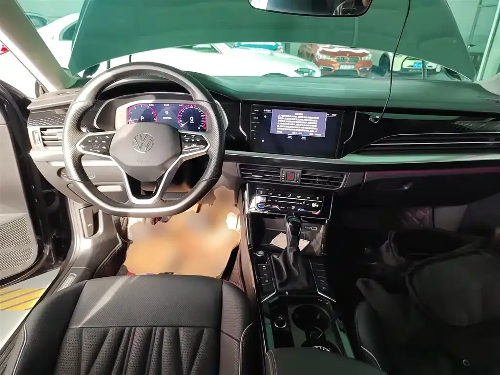 Volkswagen Passat 2023 из CN, фото 10