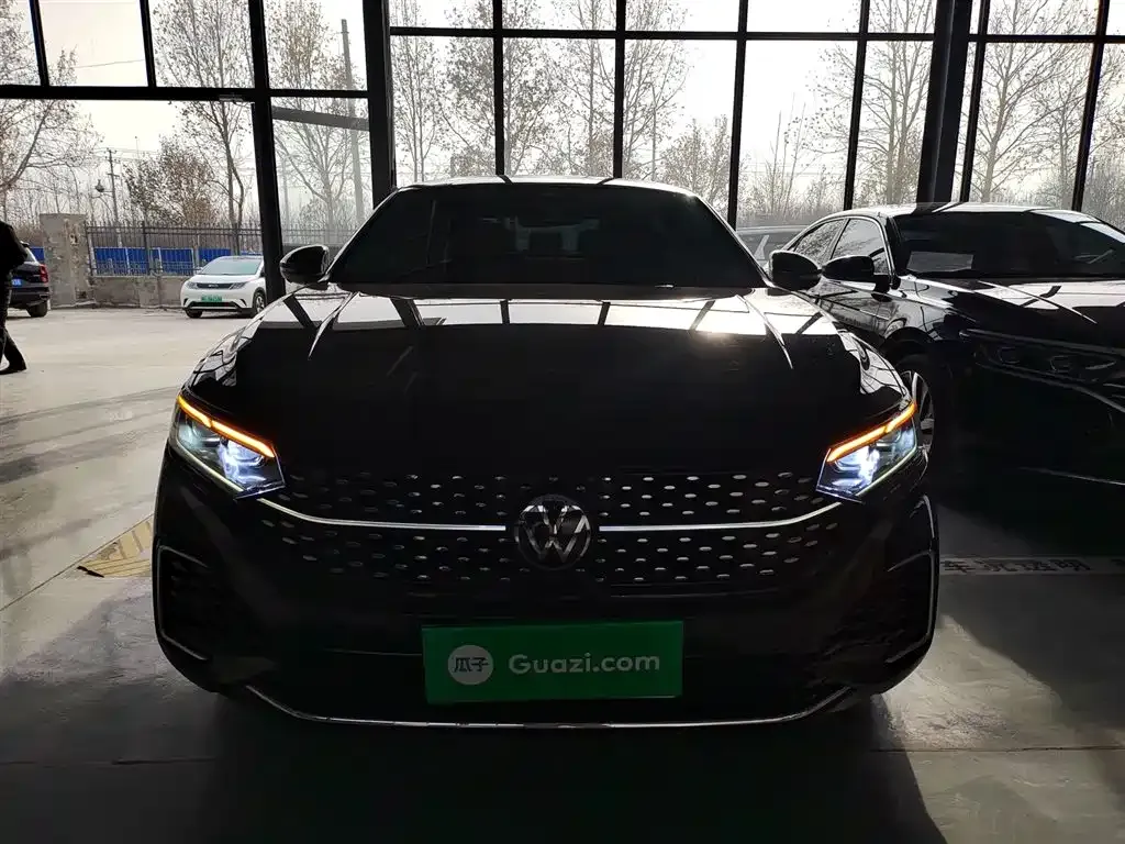 Volkswagen Passat 2023 из CN, фото 9