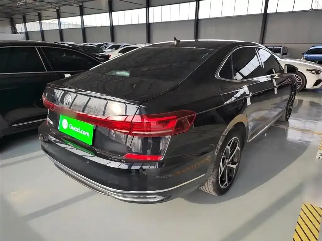 Volkswagen Passat 2023 из CN, фото 6
