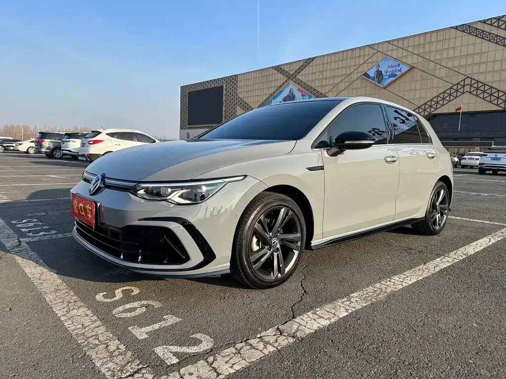 Volkswagen Golf 2022 из CN, фото 1