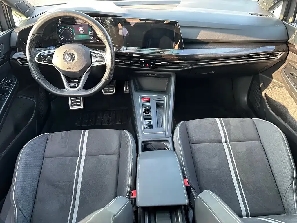 Volkswagen Golf 2022 из CN, фото 6