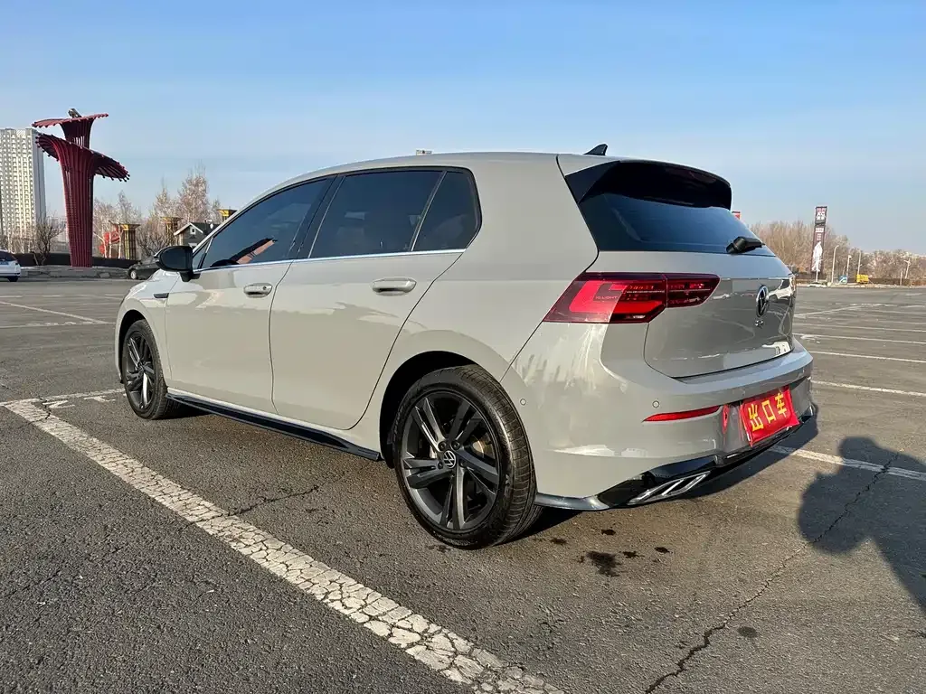 Volkswagen Golf 2022 из CN, фото 8