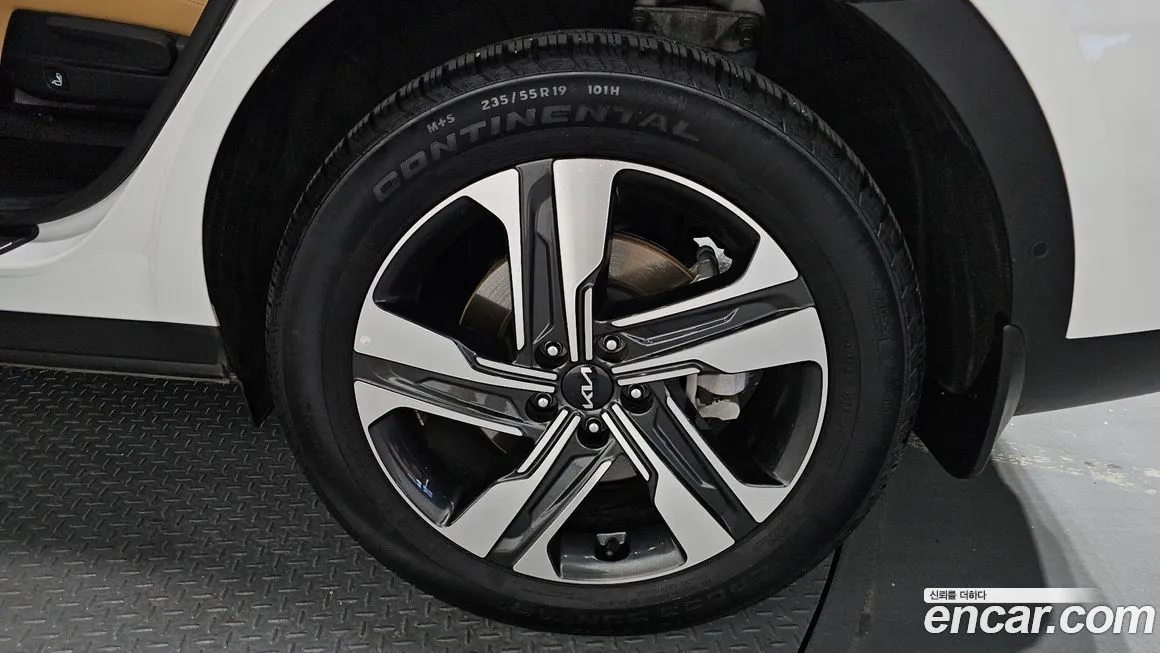 Kia Sorento — фото 4