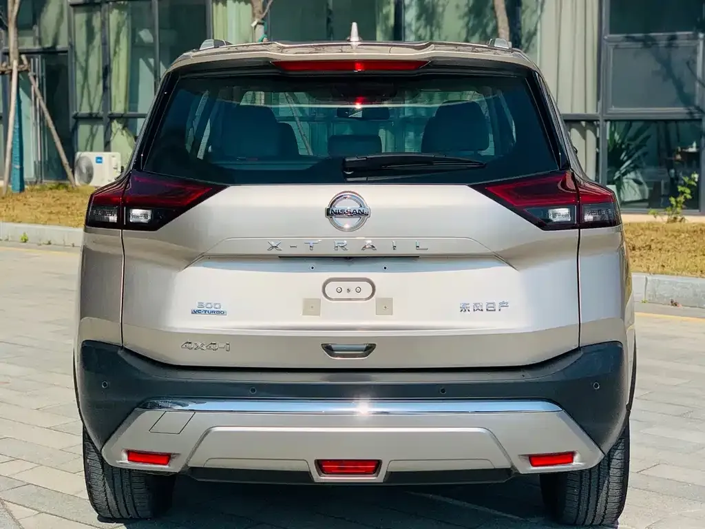 Nissan X-Trail 2023 из CN, фото 3