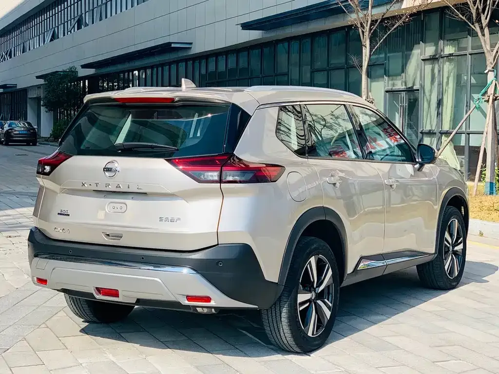 Nissan X-Trail 2023 из CN, фото 4