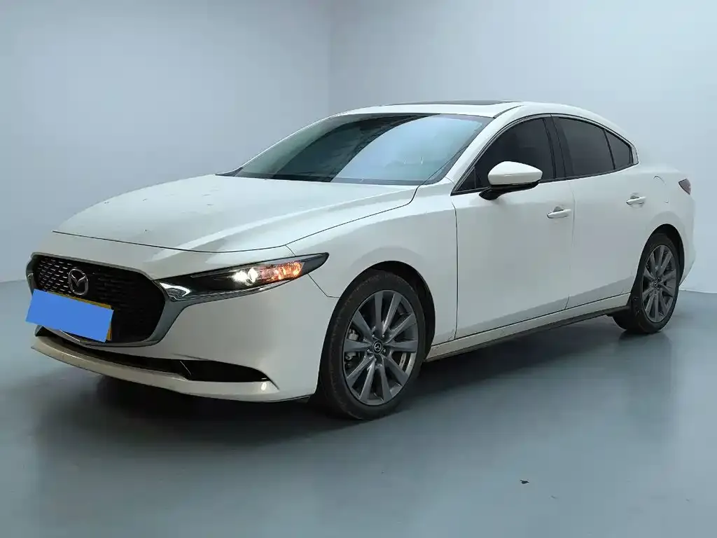 Mazda 3 Axela — фото 1