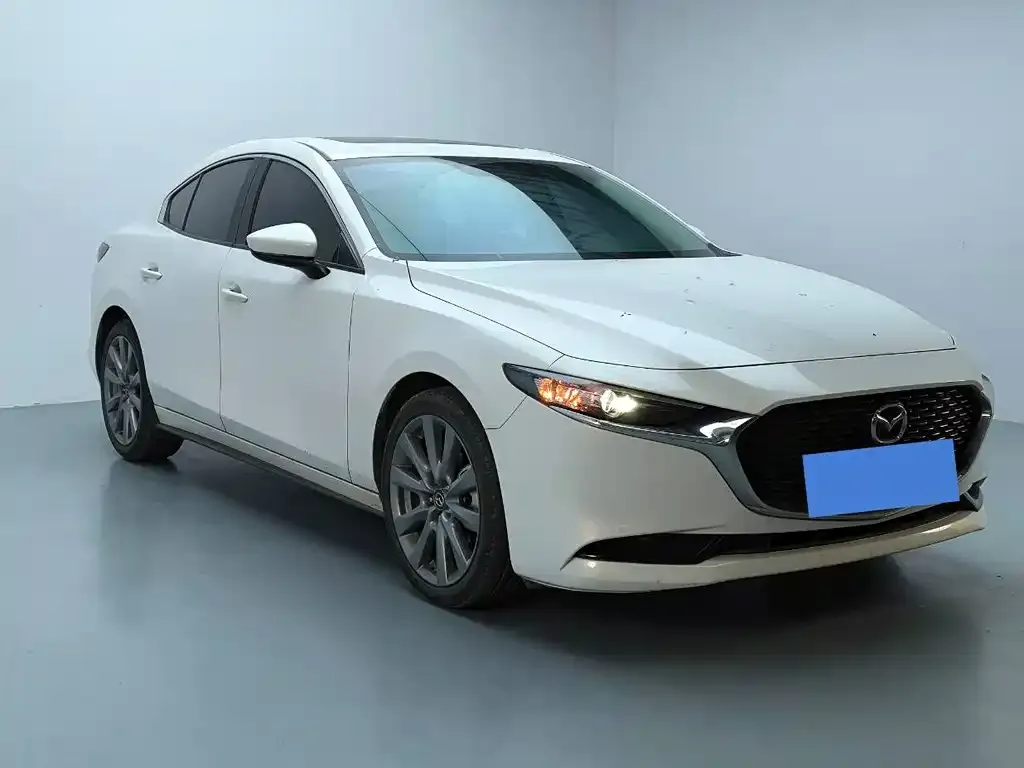Mazda 3 Axela — фото 6