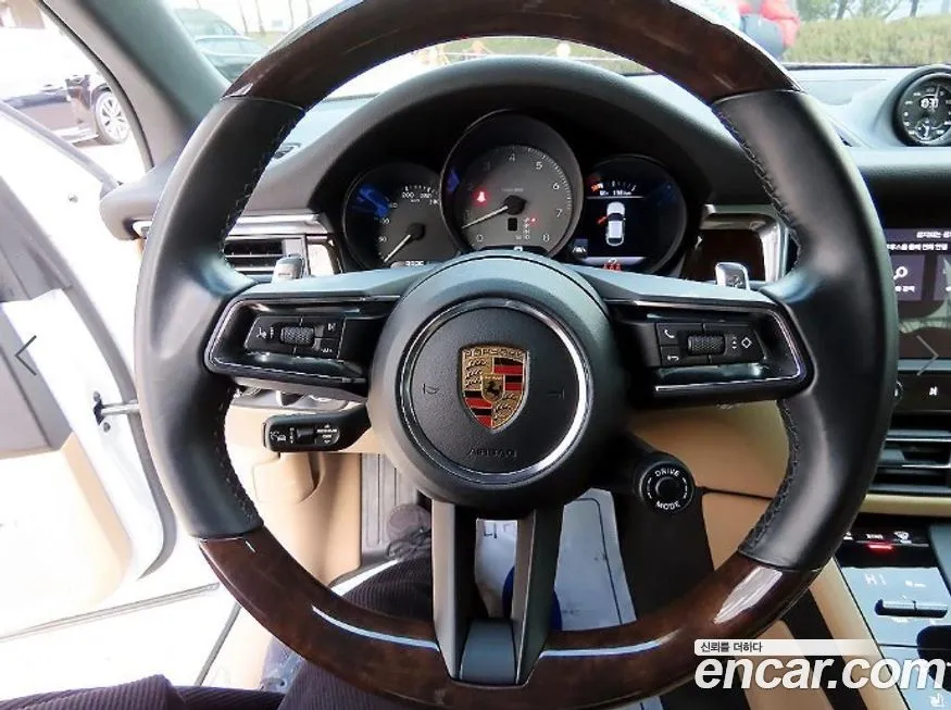 Porsche Macan 2022 из KR, фото 4