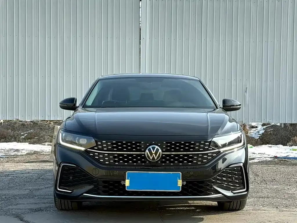 Volkswagen Passat 2022 из CN, фото 2