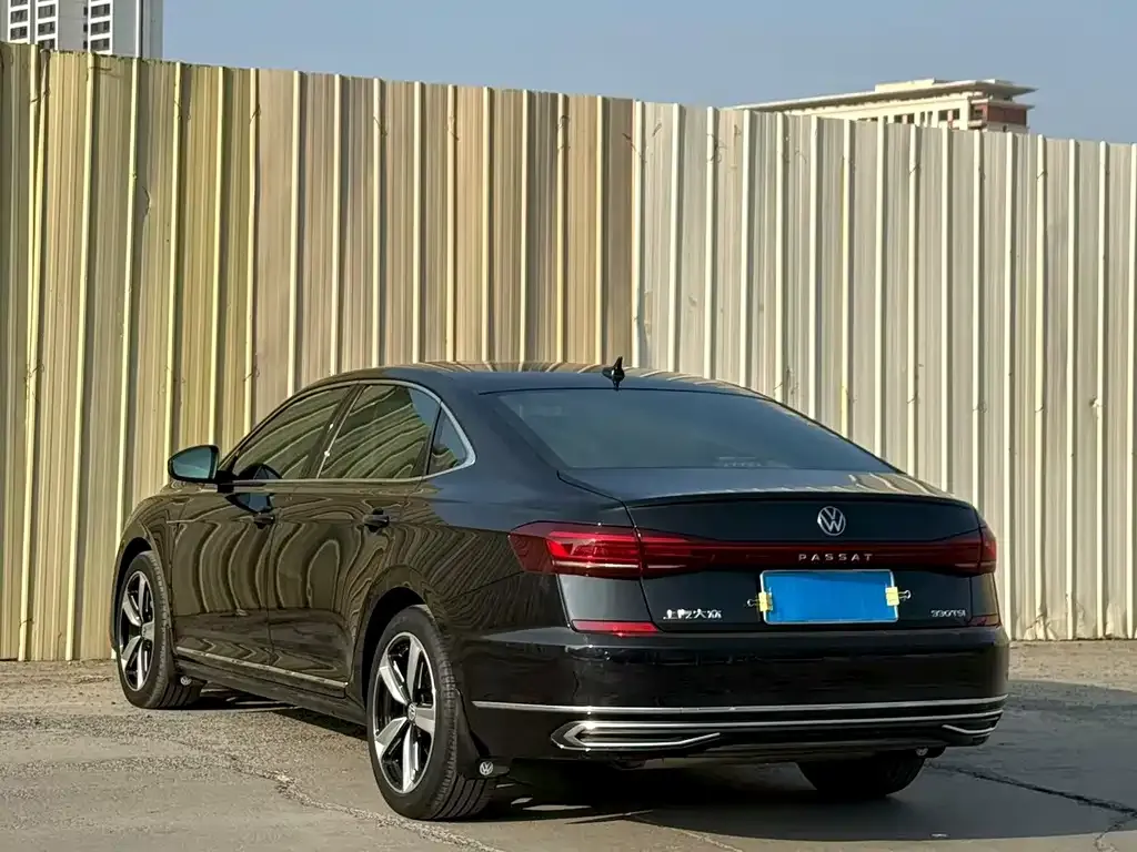 Volkswagen Passat 2022 из CN, фото 9
