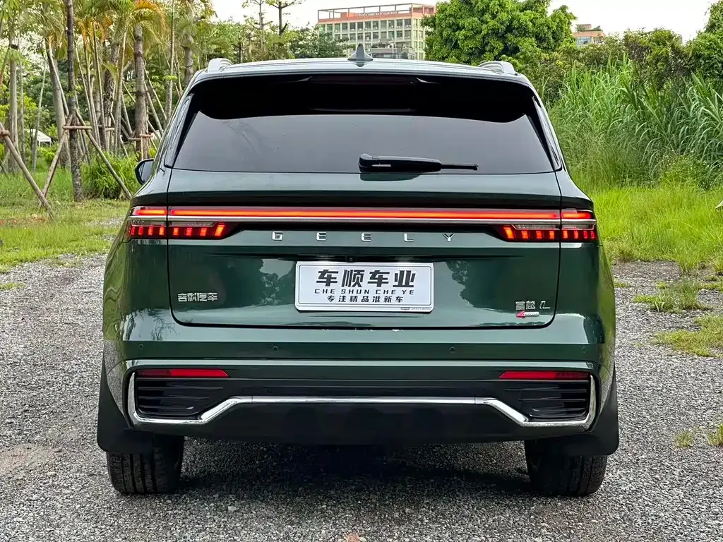 Geely Xingyue L — фото 9