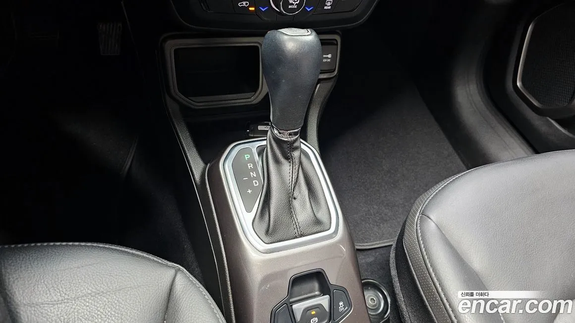 Jeep Renegade 2021 из KR, фото 9