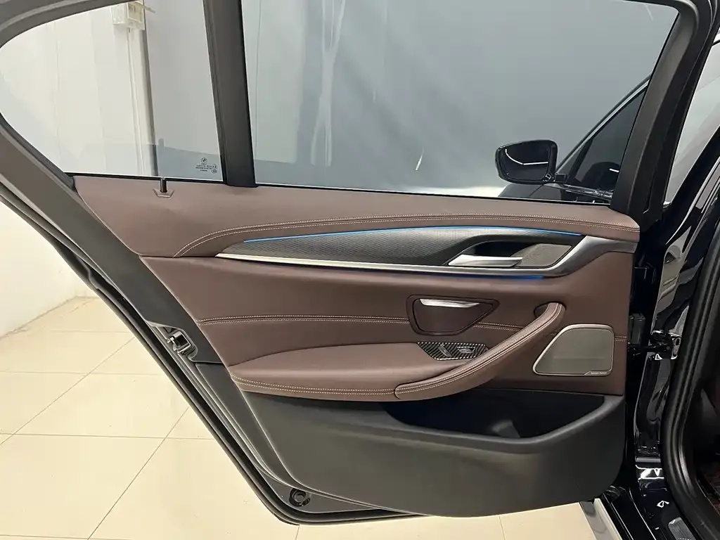 BMW 5 Series New Energy 2021 из CN, фото 7