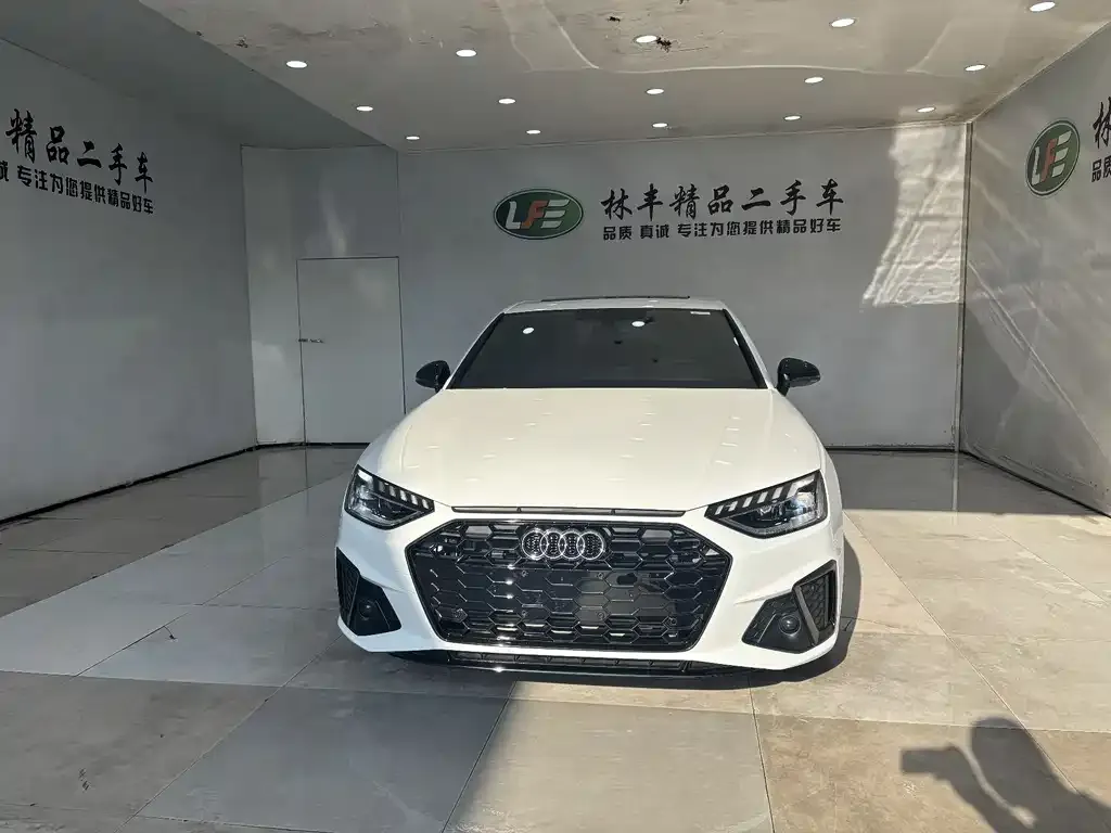 Audi A4L 2024 из CN, фото 2