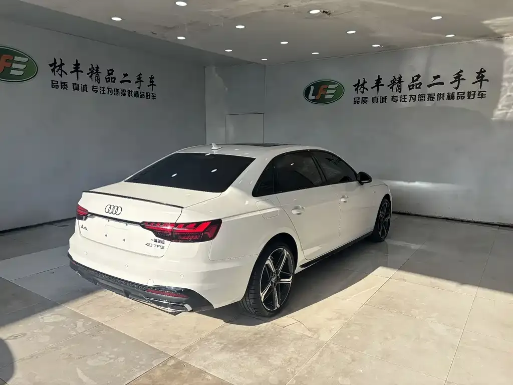 Audi A4L 2024 из CN, фото 4