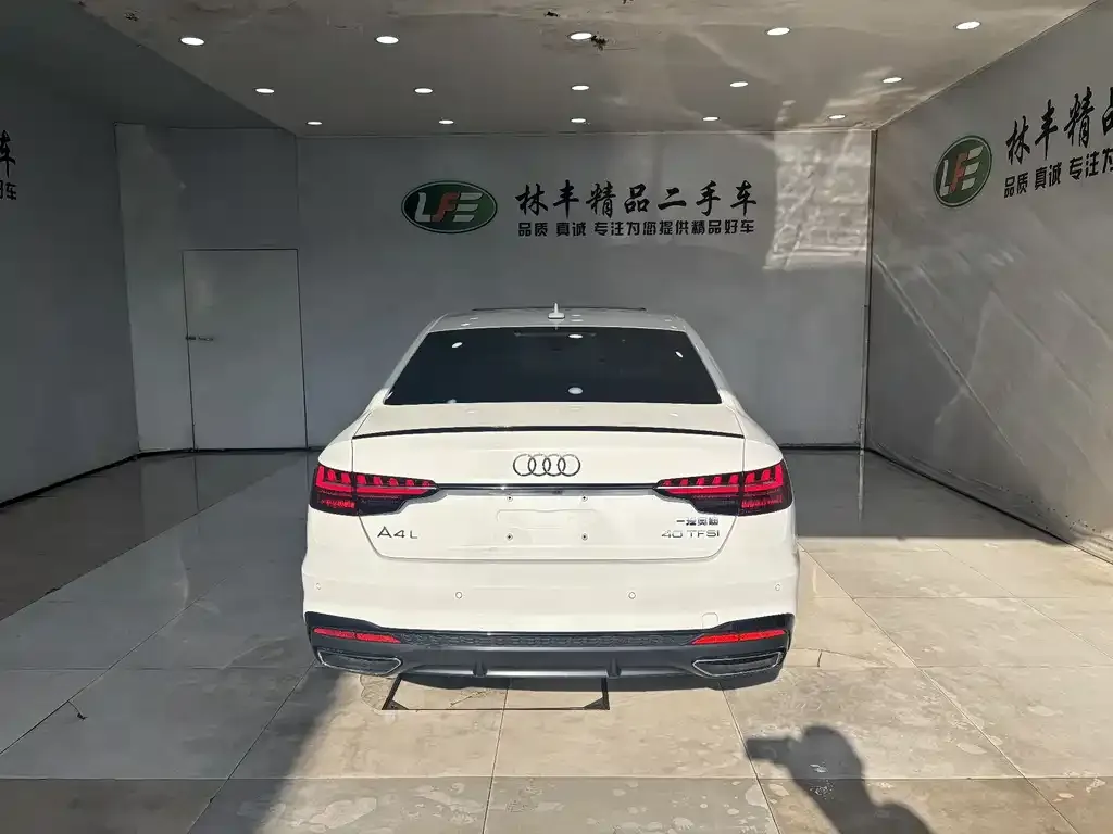 Audi A4L 2024 из CN, фото 7