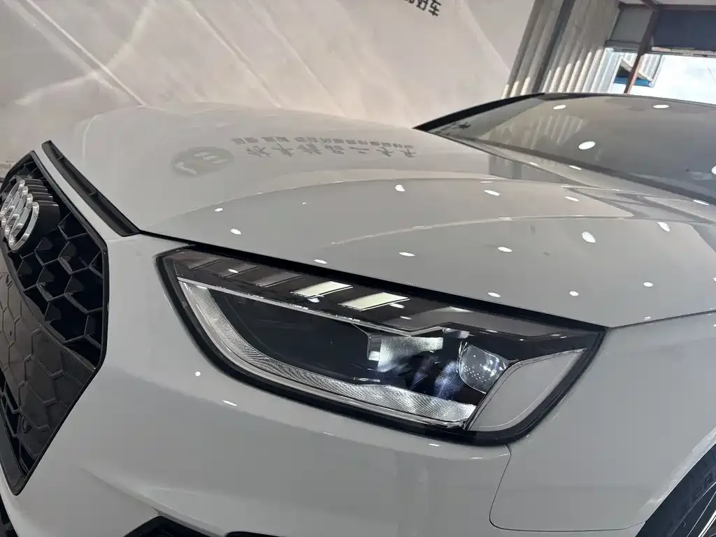 Audi A4L 2024 из CN, фото 3