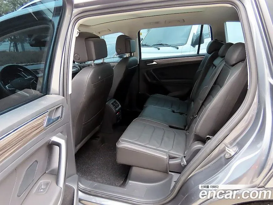 Volkswagen Tiguan 2023 из KR, фото 10