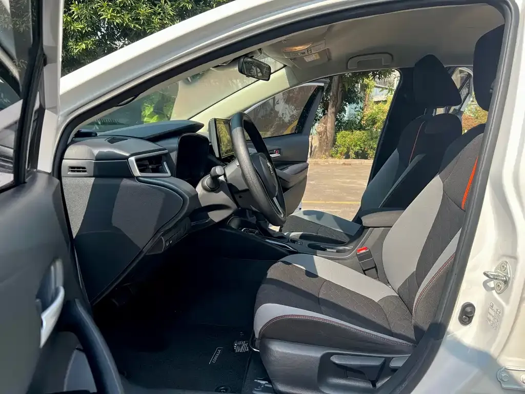 Toyota Corolla 2022 из CN, фото 10