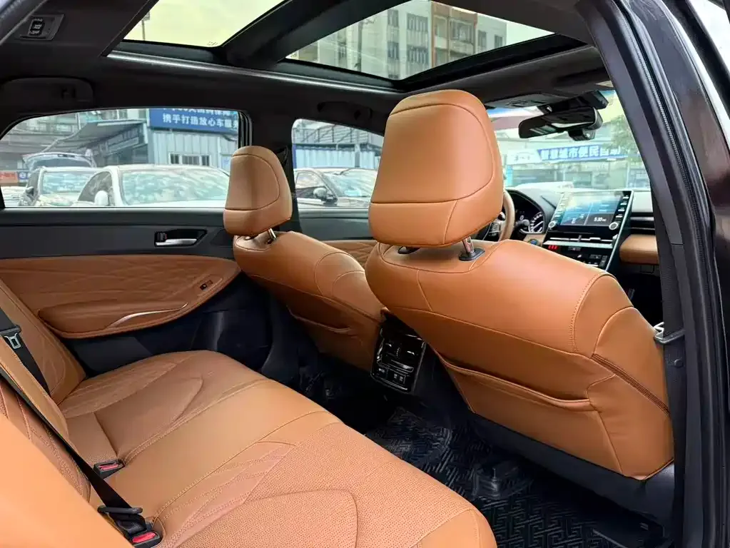 Toyota Avalon 2021 из CN, фото 6